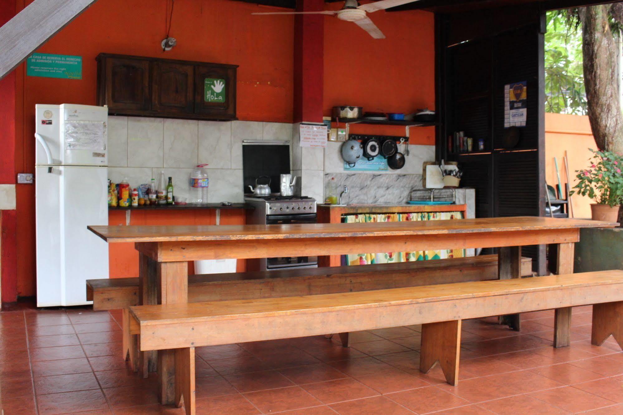 Residencial Noelia Hostel Puerto Iguazú Buitenkant foto