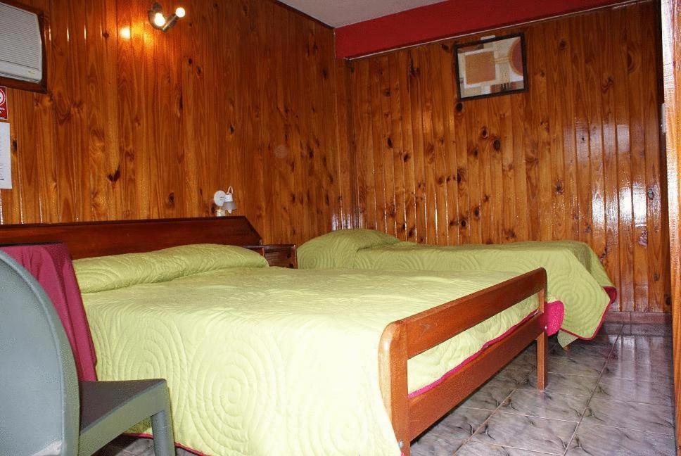 Residencial Noelia Hostel Puerto Iguazú Buitenkant foto