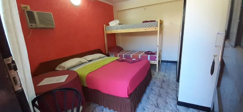 Residencial Noelia Hostel Puerto Iguazú Buitenkant foto