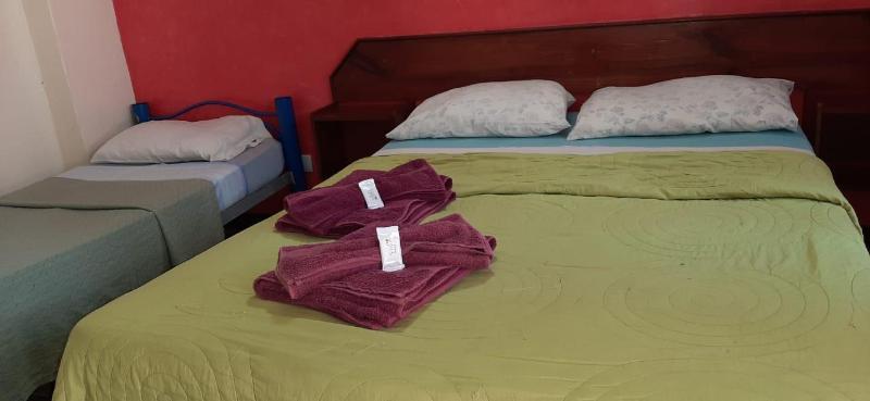 Residencial Noelia Hostel Puerto Iguazú Buitenkant foto